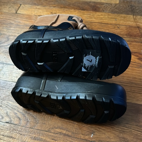 Ugg Raincloud Waterproof Boots - Picture 9 of 11